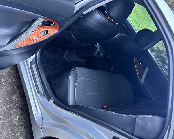 Сірий Тойота Камрі, об'ємом двигуна 2.36 л та пробігом 225 тис. км за 8250 $, фото 9 на Automoto.ua