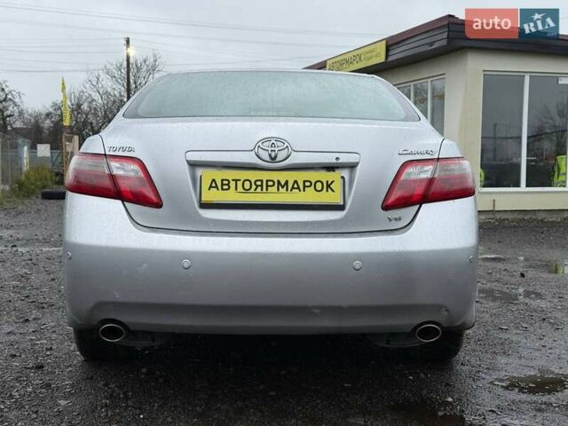 Серый Тойота Камри, объемом двигателя 3.5 л и пробегом 270 тыс. км за 8790 $, фото 5 на Automoto.ua