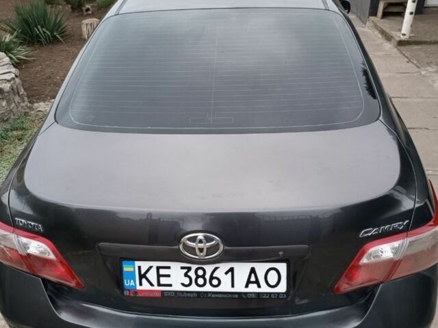 Сірий Тойота Камрі, об'ємом двигуна 2.4 л та пробігом 362 тис. км за 8000 $, фото 3 на Automoto.ua