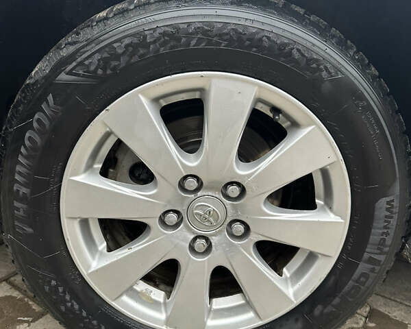 Серый Тойота Камри, объемом двигателя 2.4 л и пробегом 240 тыс. км за 7700 $, фото 13 на Automoto.ua