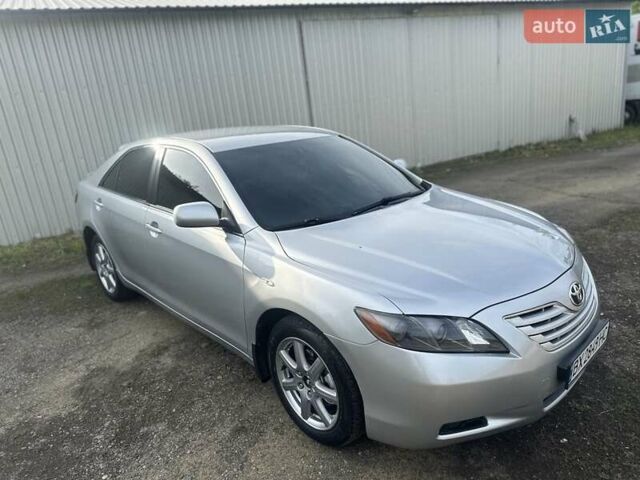 Серый Тойота Камри, объемом двигателя 2.4 л и пробегом 270 тыс. км за 8300 $, фото 8 на Automoto.ua