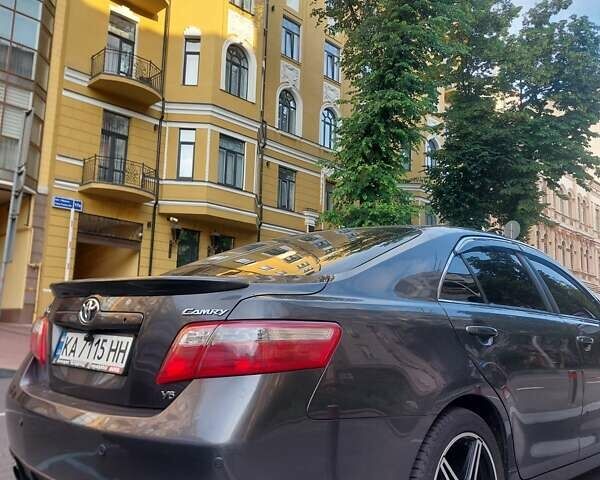 Серый Тойота Камри, объемом двигателя 3.5 л и пробегом 335 тыс. км за 10000 $, фото 7 на Automoto.ua