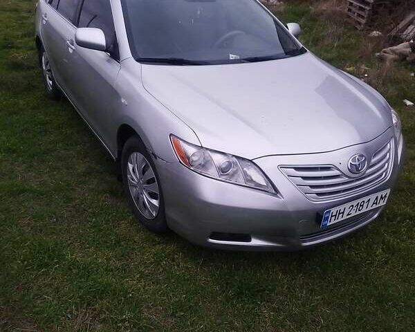 Сірий Тойота Камрі, об'ємом двигуна 2.4 л та пробігом 133 тис. км за 6000 $, фото 4 на Automoto.ua