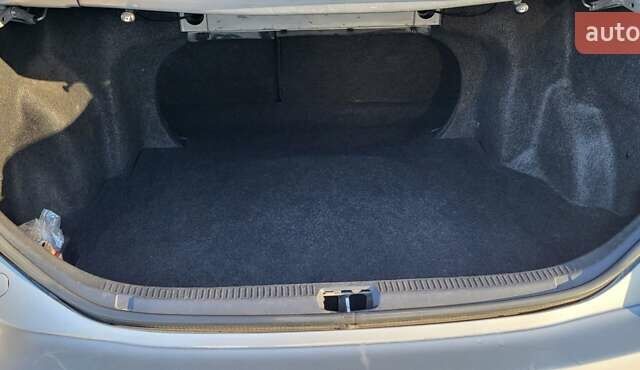 Серый Тойота Камри, объемом двигателя 2.36 л и пробегом 413 тыс. км за 8700 $, фото 9 на Automoto.ua