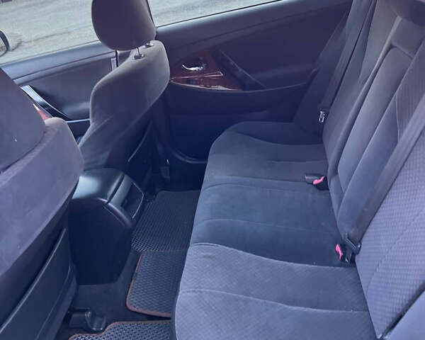 Серый Тойота Камри, объемом двигателя 2.36 л и пробегом 334 тыс. км за 5999 $, фото 5 на Automoto.ua