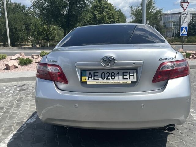 Сірий Тойота Камрі, об'ємом двигуна 2.4 л та пробігом 102 тис. км за 12400 $, фото 3 на Automoto.ua