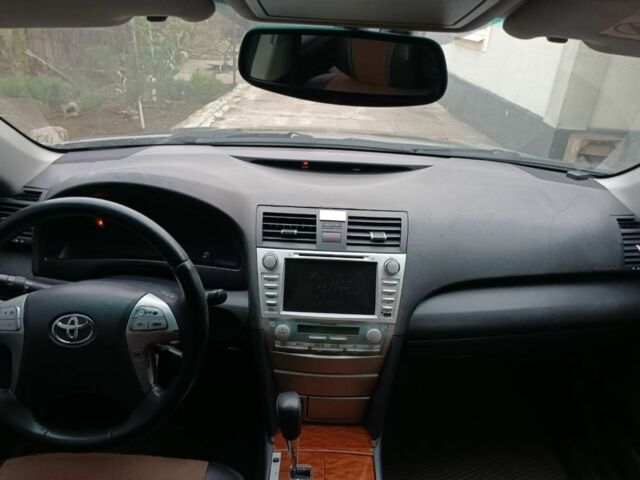 Сірий Тойота Камрі, об'ємом двигуна 2.4 л та пробігом 362 тис. км за 8000 $, фото 9 на Automoto.ua