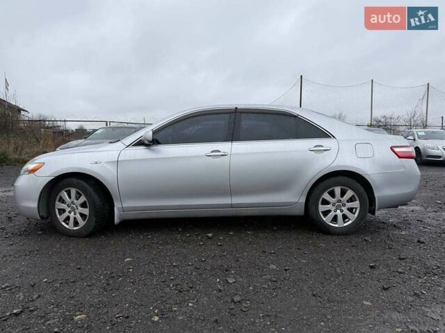 Серый Тойота Камри, объемом двигателя 3.5 л и пробегом 270 тыс. км за 8790 $, фото 3 на Automoto.ua