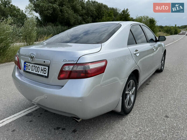 Серый Тойота Камри, объемом двигателя 2.36 л и пробегом 308 тыс. км за 7500 $, фото 8 на Automoto.ua