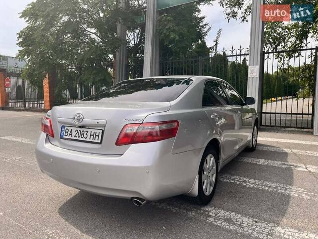 Сірий Тойота Камрі, об'ємом двигуна 2.36 л та пробігом 212 тис. км за 9800 $, фото 12 на Automoto.ua