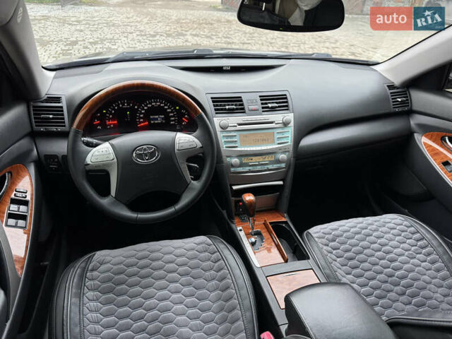 Сірий Тойота Камрі, об'ємом двигуна 3.46 л та пробігом 400 тис. км за 8800 $, фото 23 на Automoto.ua