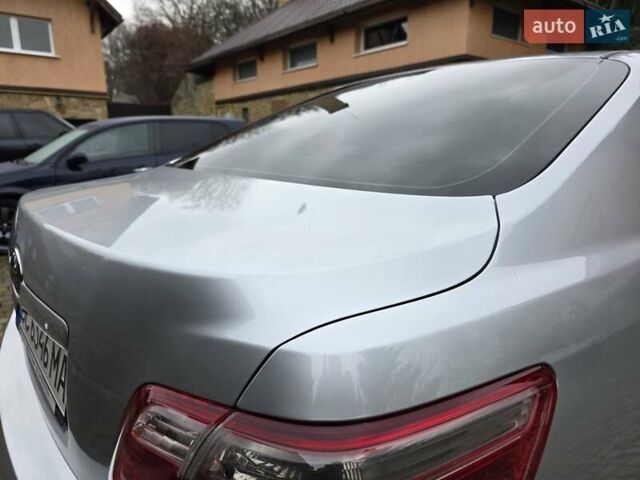 Серый Тойота Камри, объемом двигателя 2.4 л и пробегом 327 тыс. км за 7300 $, фото 72 на Automoto.ua