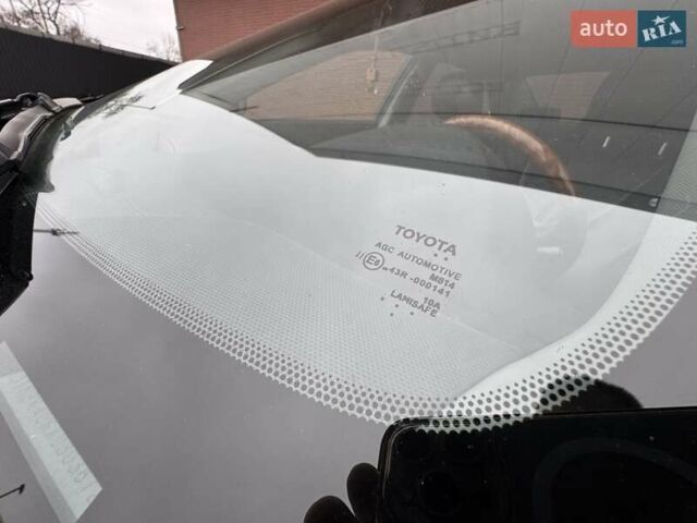 Серый Тойота Камри, объемом двигателя 3.5 л и пробегом 223 тыс. км за 8300 $, фото 53 на Automoto.ua