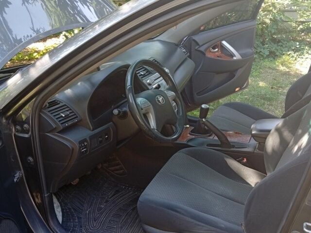 Тойота Камри 2008 в Запорожье на Automoto.ua Серый Тойота Камри, объемом двигателя 0 л и пробегом 273 тыс. км за 7500 $, фото 3 на Automoto.ua