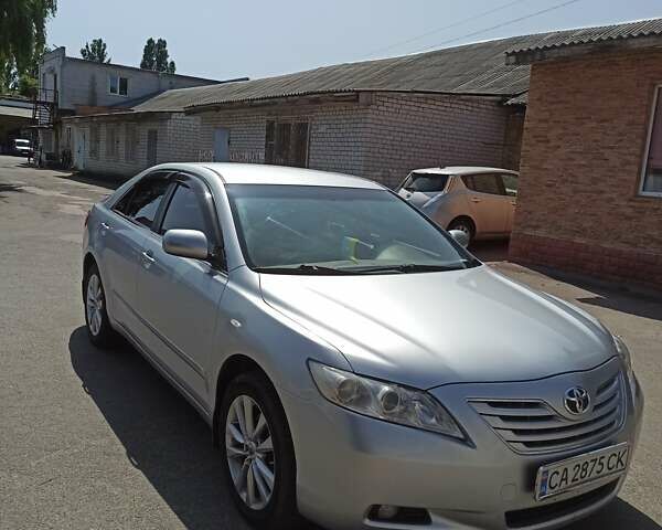 Сірий Тойота Камрі, об'ємом двигуна 2.36 л та пробігом 232 тис. км за 8500 $, фото 2 на Automoto.ua