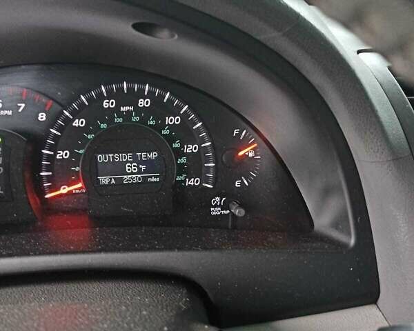 Серый Тойота Камри, объемом двигателя 2.4 л и пробегом 260 тыс. км за 9100 $, фото 2 на Automoto.ua