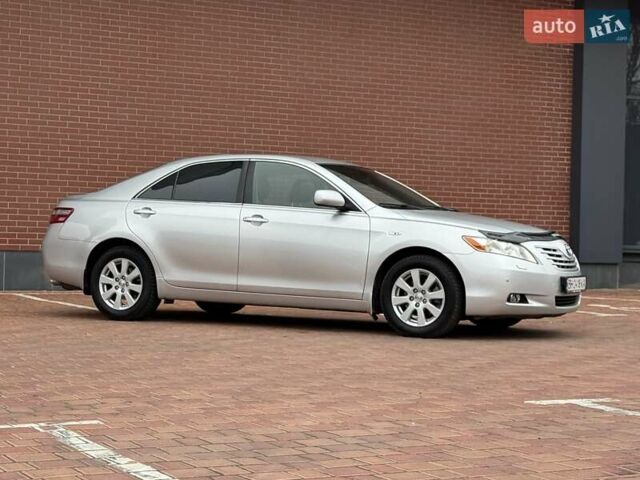 Серый Тойота Камри, объемом двигателя 3.5 л и пробегом 223 тыс. км за 8300 $, фото 4 на Automoto.ua