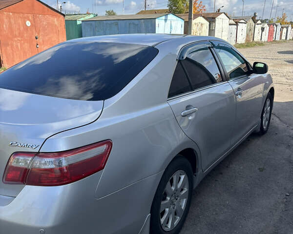 Сірий Тойота Камрі, об'ємом двигуна 2.4 л та пробігом 192 тис. км за 9500 $, фото 4 на Automoto.ua