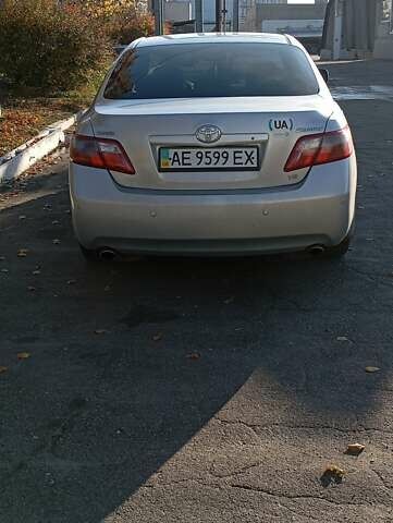 Серый Тойота Камри, объемом двигателя 3.46 л и пробегом 429 тыс. км за 7000 $, фото 2 на Automoto.ua