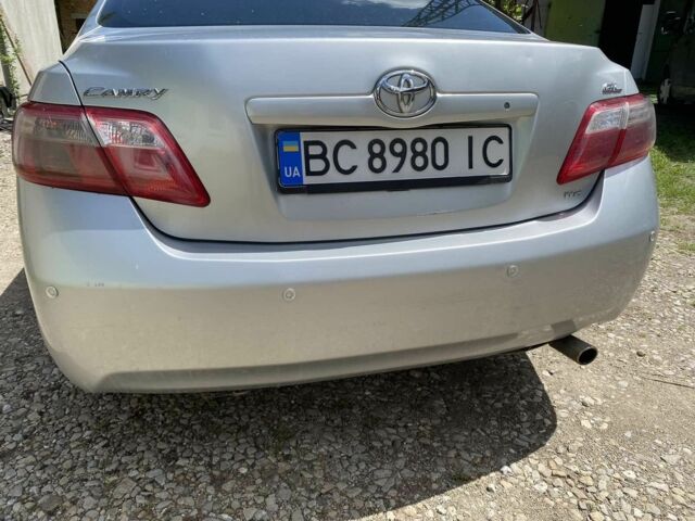 Серый Тойота Камри, объемом двигателя 2.4 л и пробегом 200 тыс. км за 5200 $, фото 4 на Automoto.ua