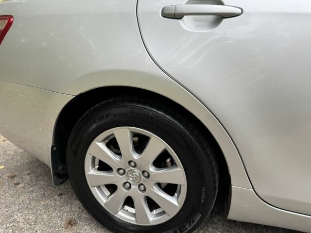 Сірий Тойота Камрі, об'ємом двигуна 3.5 л та пробігом 300 тис. км за 8500 $, фото 8 на Automoto.ua