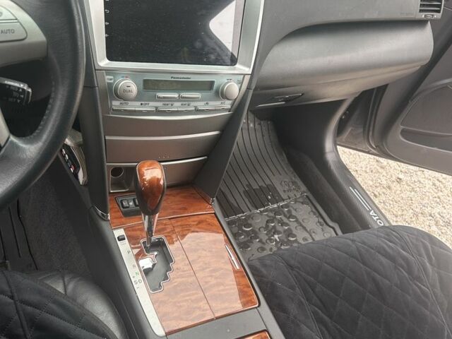 Серый Тойота Камри, объемом двигателя 3.5 л и пробегом 99 тыс. км за 13500 $, фото 10 на Automoto.ua