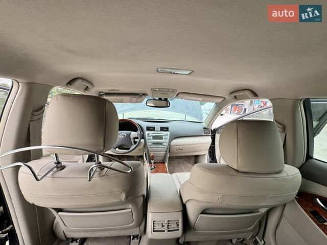 Серый Тойота Камри, объемом двигателя 3.5 л и пробегом 230 тыс. км за 10200 $, фото 10 на Automoto.ua