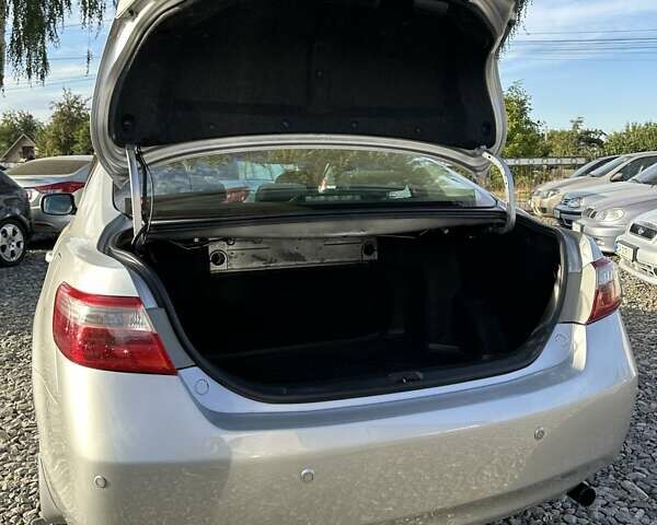 Сірий Тойота Камрі, об'ємом двигуна 2.4 л та пробігом 241 тис. км за 7700 $, фото 14 на Automoto.ua