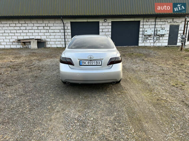 Серый Тойота Камри, объемом двигателя 3.5 л и пробегом 326 тыс. км за 14700 $, фото 4 на Automoto.ua