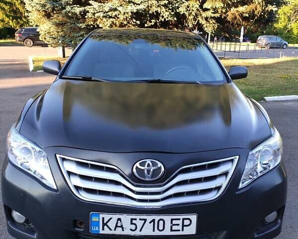 Сірий Тойота Камрі, об'ємом двигуна 2.5 л та пробігом 200 тис. км за 5999 $, фото 5 на Automoto.ua