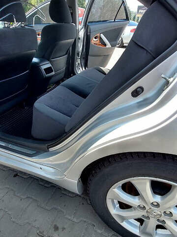 Серый Тойота Камри, объемом двигателя 2.36 л и пробегом 120 тыс. км за 10200 $, фото 4 на Automoto.ua