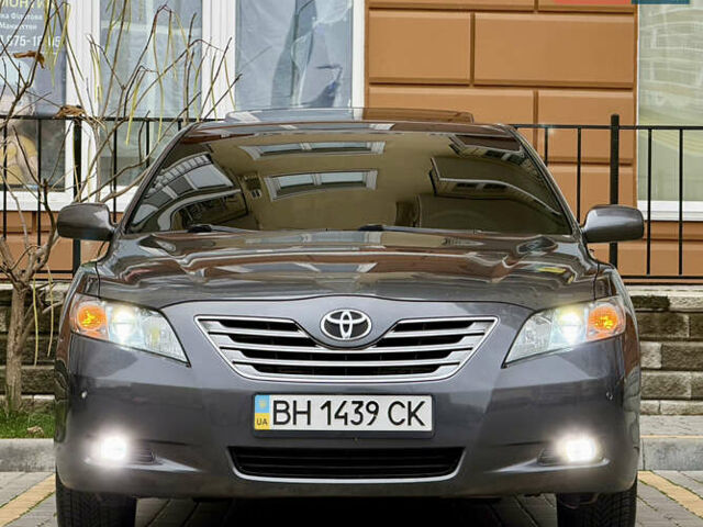 Сірий Тойота Камрі, об'ємом двигуна 2.4 л та пробігом 220 тис. км за 9100 $, фото 6 на Automoto.ua