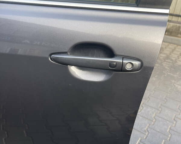 Сірий Тойота Камрі, об'ємом двигуна 3.46 л та пробігом 297 тис. км за 11500 $, фото 8 на Automoto.ua