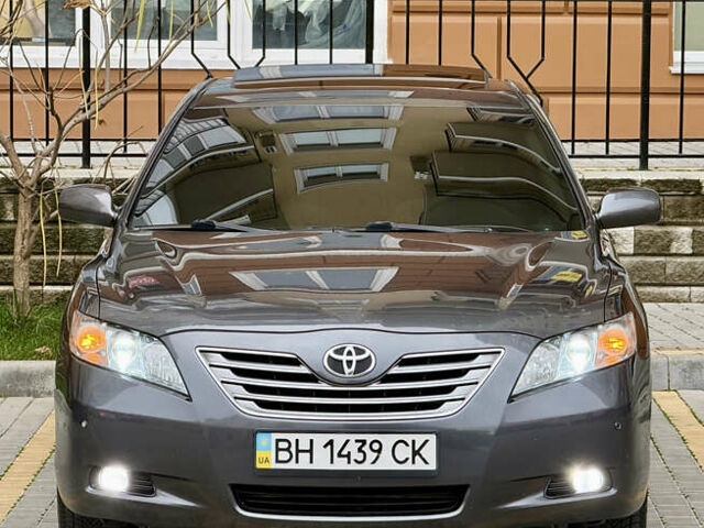 Сірий Тойота Камрі, об'ємом двигуна 2.4 л та пробігом 220 тис. км за 9100 $, фото 5 на Automoto.ua