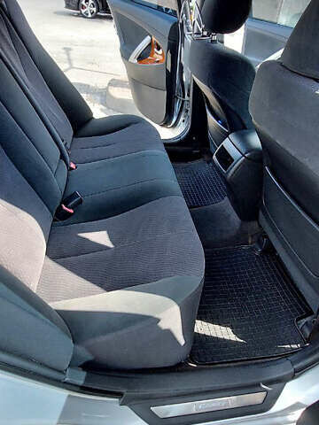 Серый Тойота Камри, объемом двигателя 2.36 л и пробегом 120 тыс. км за 10200 $, фото 3 на Automoto.ua