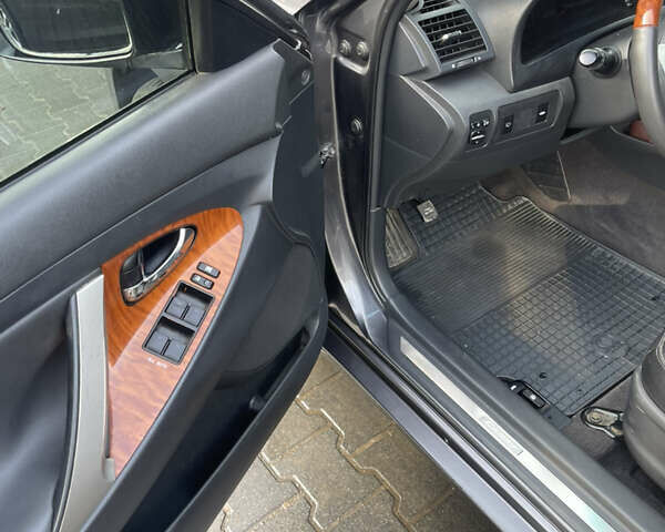 Сірий Тойота Камрі, об'ємом двигуна 3.46 л та пробігом 297 тис. км за 11500 $, фото 11 на Automoto.ua