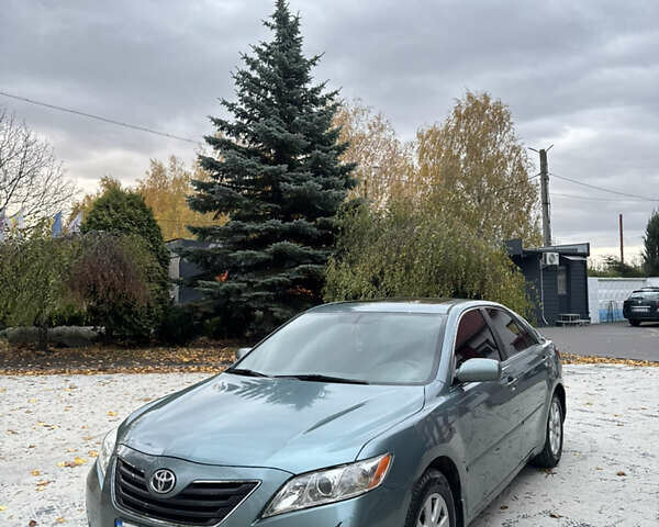 Тойота Камри 2009 в Ровно на Automoto.ua Серый Тойота Камри, объемом двигателя 3.46 л и пробегом 286 тыс. км за 7650 $, фото 14 на Automoto.ua