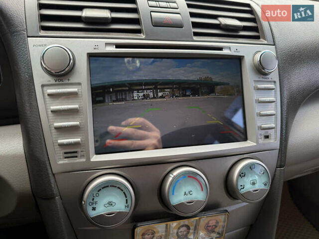 Тойота Камри 2009 в Николаеве на Automoto.ua Серый Тойота Камри, объемом двигателя 2.36 л и пробегом 245 тыс. км за 8200 $, фото 7 на Automoto.ua