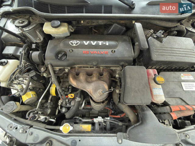 Сірий Тойота Камрі, об'ємом двигуна 2.4 л та пробігом 220 тис. км за 9100 $, фото 72 на Automoto.ua