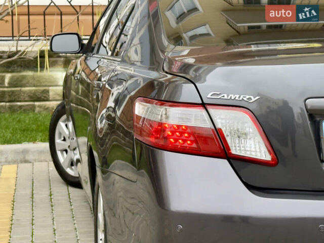Сірий Тойота Камрі, об'ємом двигуна 2.4 л та пробігом 220 тис. км за 9100 $, фото 39 на Automoto.ua