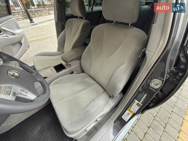 Сірий Тойота Камрі, об'ємом двигуна 2.4 л та пробігом 220 тис. км за 9100 $, фото 64 на Automoto.ua