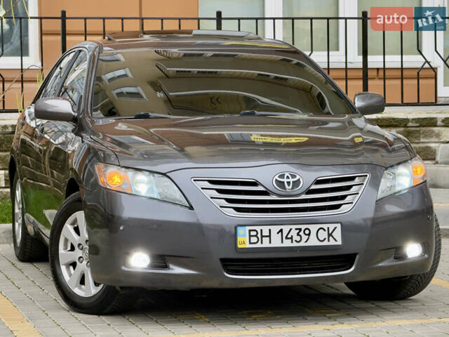 Сірий Тойота Камрі, об'ємом двигуна 2.4 л та пробігом 220 тис. км за 9100 $, фото 21 на Automoto.ua