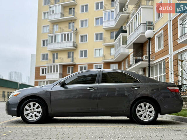 Сірий Тойота Камрі, об'ємом двигуна 2.4 л та пробігом 220 тис. км за 9100 $, фото 1 на Automoto.ua