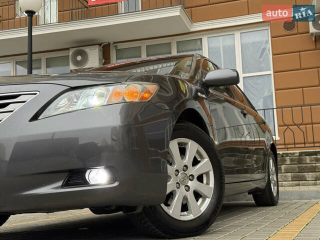 Сірий Тойота Камрі, об'ємом двигуна 2.4 л та пробігом 220 тис. км за 9100 $, фото 13 на Automoto.ua