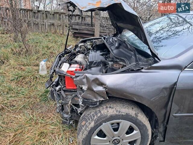 Серый Тойота Камри, объемом двигателя 2.4 л и пробегом 200 тыс. км за 4699 $, фото 6 на Automoto.ua