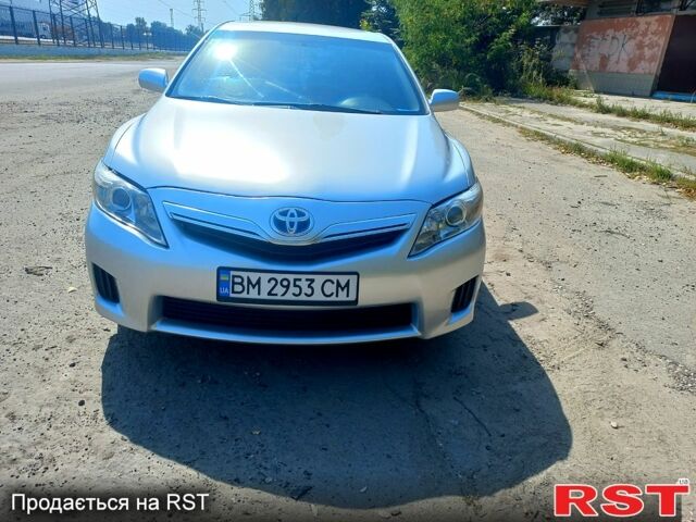 Серый Тойота Камри, объемом двигателя 2.4 л и пробегом 300 тыс. км за 10500 $, фото 7 на Automoto.ua