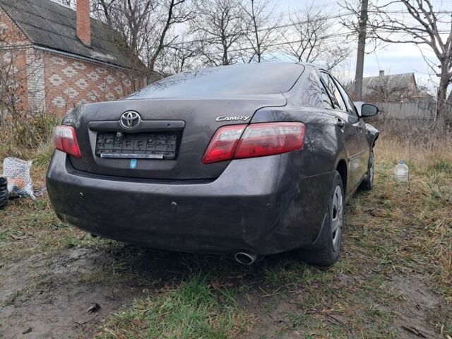 Сірий Тойота Камрі, об'ємом двигуна 2.4 л та пробігом 200 тис. км за 4699 $, фото 16 на Automoto.ua