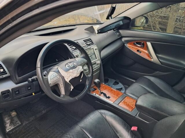 Сірий Тойота Камрі, об'ємом двигуна 2.4 л та пробігом 200 тис. км за 4699 $, фото 19 на Automoto.ua