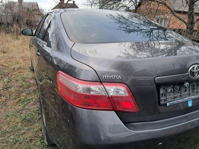 Серый Тойота Камри, объемом двигателя 2.4 л и пробегом 200 тыс. км за 4699 $, фото 14 на Automoto.ua