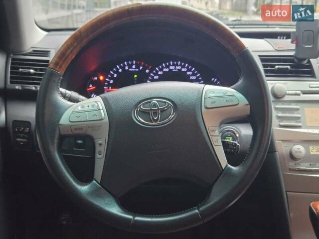 Серый Тойота Камри, объемом двигателя 3.5 л и пробегом 157 тыс. км за 15900 $, фото 21 на Automoto.ua